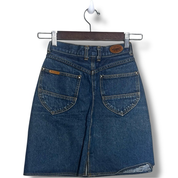 Classic Dark Blue Denim A-line High Waist Mini Skirt with Front and Back Pockets - Picture 6 of 9